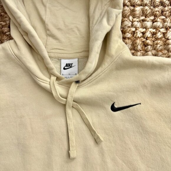 Nike Tops - Nike Women's Team Vegas Gold / Black Club Training Hoodie (XL) Sweatshirt